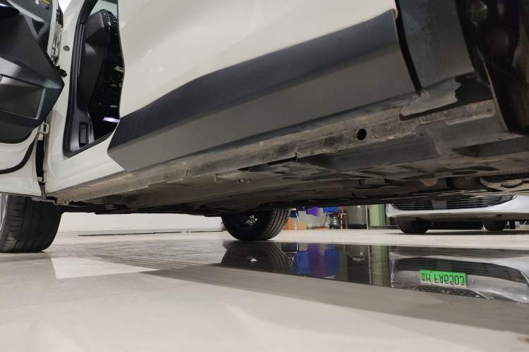 Used DS 7 2018 45THP Opera Edition Left Side Sill