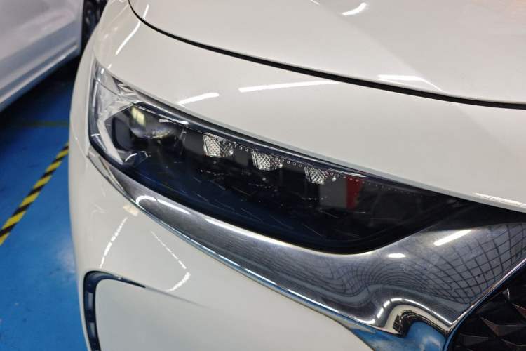 Used DS 7 2018 45THP Rivoli Prestige Edition Right Front Headlight