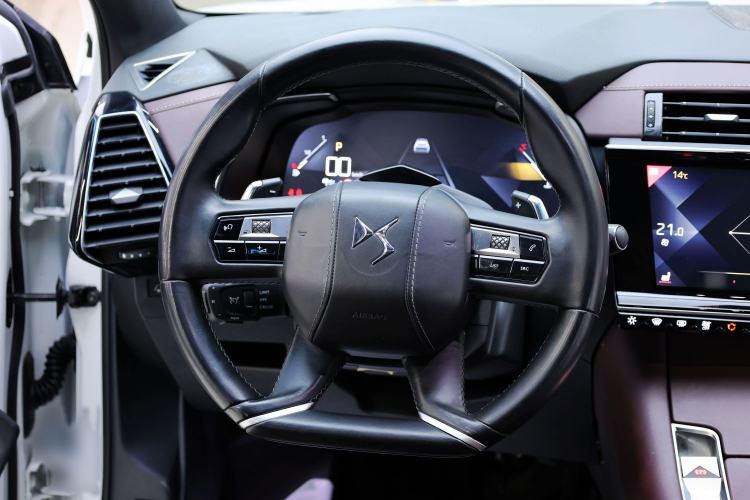 Used DS 7 2018 45THP Opera Edition Steering Wheel