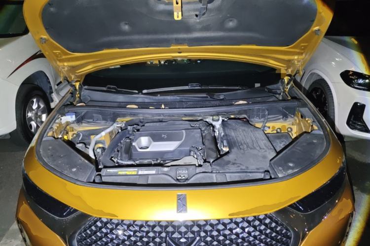 Used DS 7 2018 45THP Rivoli Pioneer Edition Engine Bay