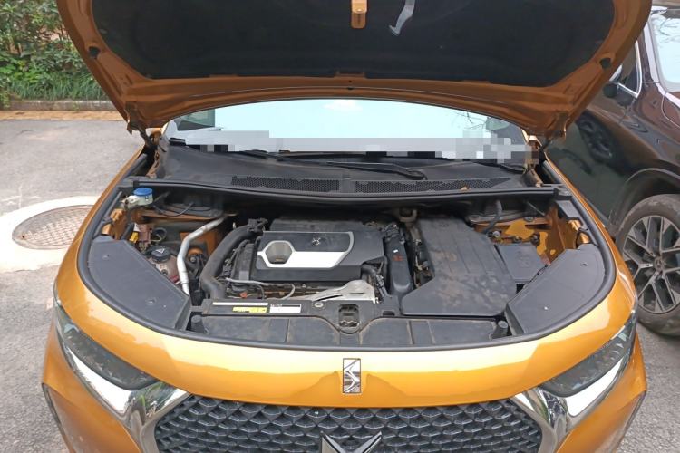 Used DS 7 2018 45THP Opera Edition Engine Bay