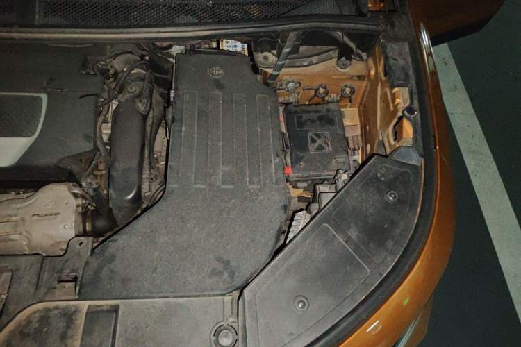 Used DS 7 2018 45THP Opera Edition Engine Bay Left