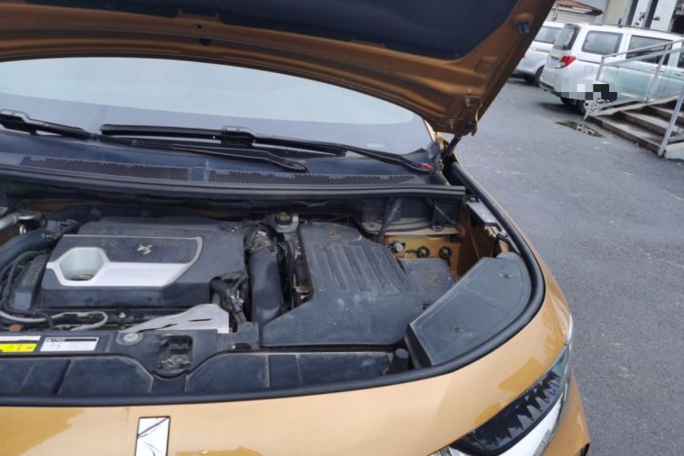 Used DS 7 2018 45THP Rivoli Prestige Edition Engine Bay Left
