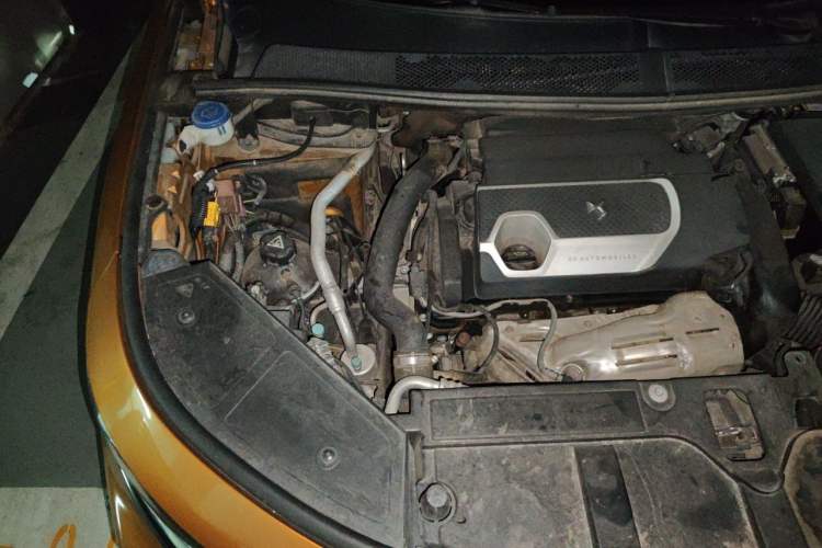 Used DS 7 2018 45THP Opera Edition Engine Bay Right