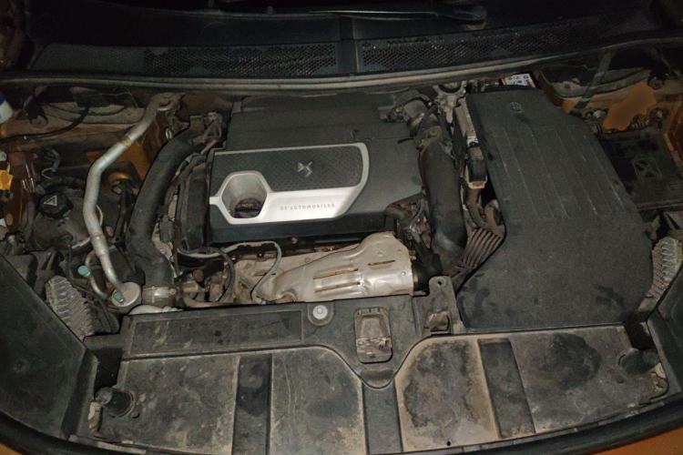 Used DS 7 2018 45THP Opera Edition Engine Bay