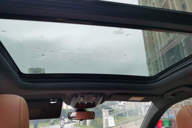 Used DS 7 2018 45THP Rivoli Prestige Edition Headliner