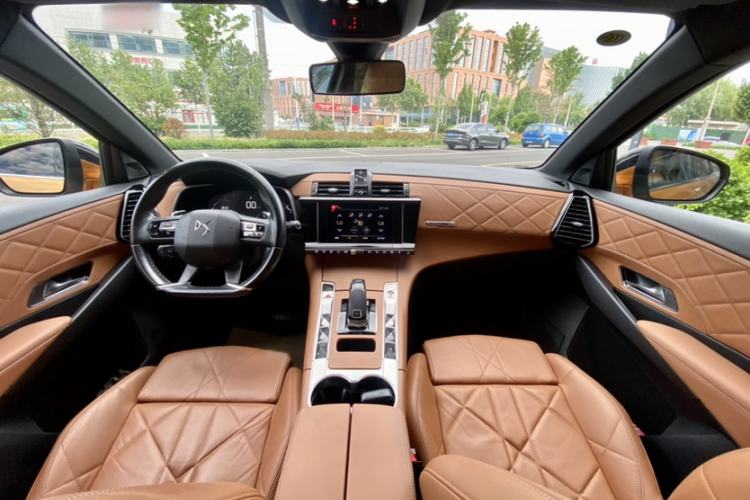 Used DS 7 2018 45THP Rivoli Prestige Edition Interior 2