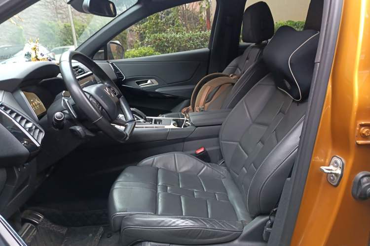 Used DS 7 2018 45THP Opera Edition Left Front Seat