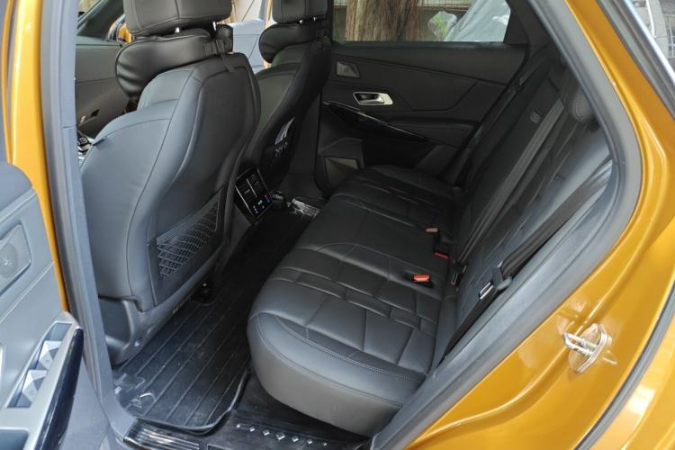 Used DS 7 2018 45THP Opera Edition Left Rear Seat