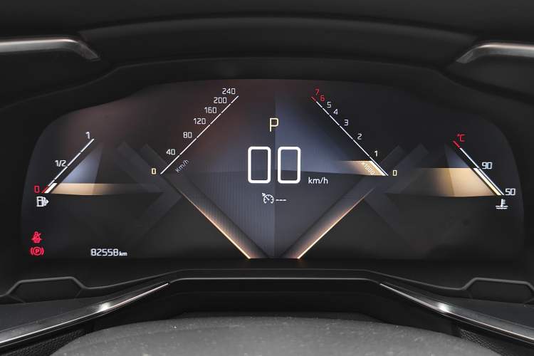 Used DS 7 2018 45THP Rivoli Prestige Edition Odometer Close Up