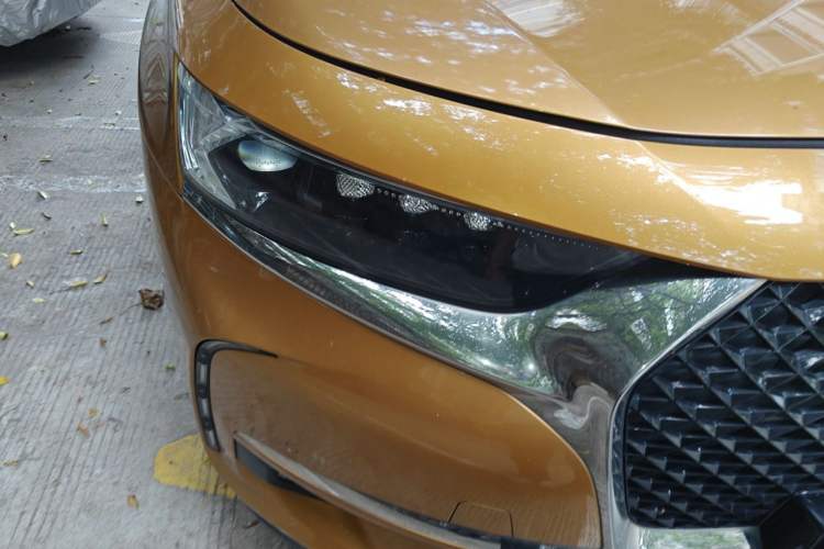 Used DS 7 2018 45THP Opera Edition Right Front Headlight