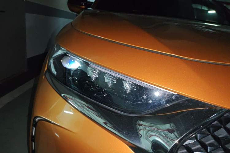 Used DS 7 2018 45THP Opera Edition Right Front Headlight