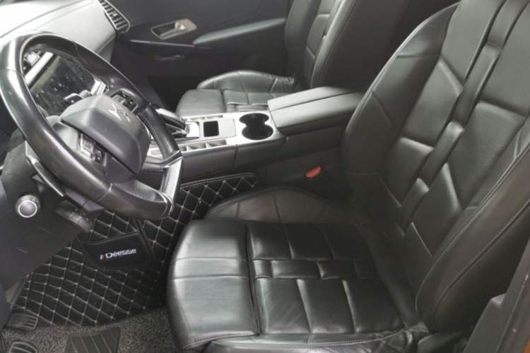 Used DS 7 2018 45THP Opera Edition Right Front Seat