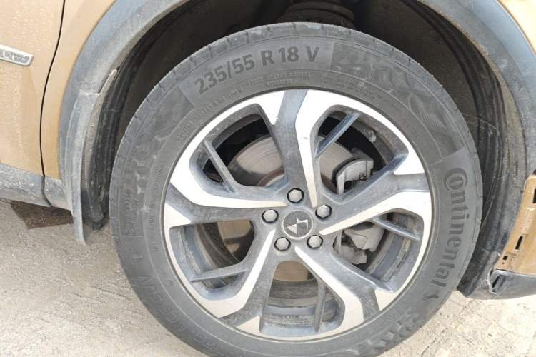 Used DS 7 2018 35THP Pashy Edition Right Front Wheel Hub
