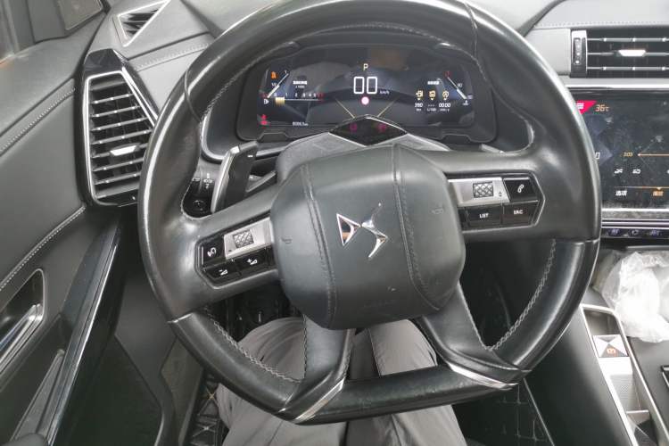 Used DS 7 2018 45THP Opera Edition Steering Wheel