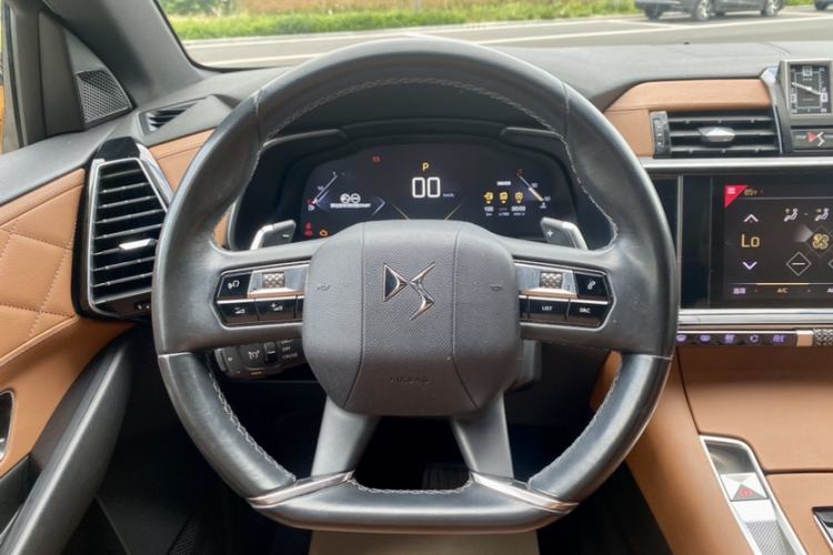 Used DS 7 2018 45THP Rivoli Prestige Edition Steering Wheel