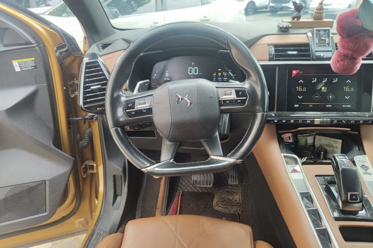 Used DS 7 2018 35THP Pashy Edition Steering Wheel