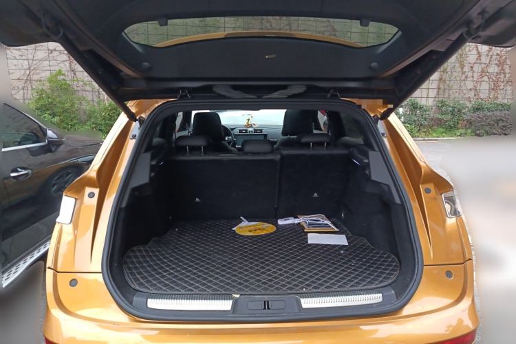 Used DS 7 2018 45THP Opera Edition Trunk