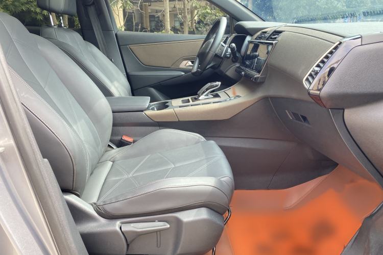 Used DS 7 2020 35THP Montmartre Edition Left Front Seat