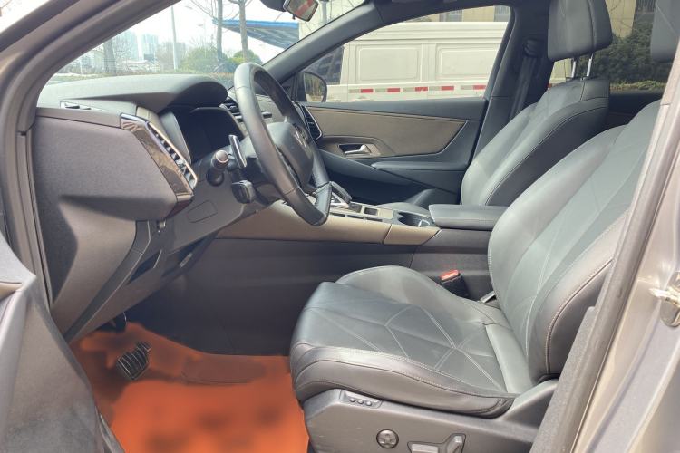 Used DS 7 2020 35THP Montmartre Edition Right Front Seat