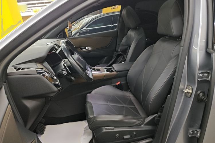Used DS 7 2020 35THP Montmartre Edition Left Front Seat
