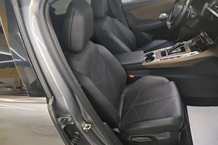 Used DS 7 2020 35THP Montmartre Edition Right Front Seat