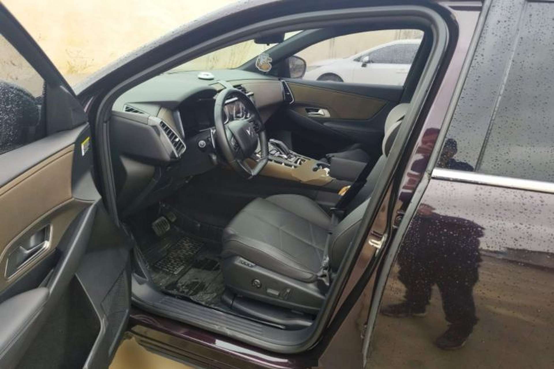 Used DS 7 2020 35THP Montmartre Edition Driver Seat