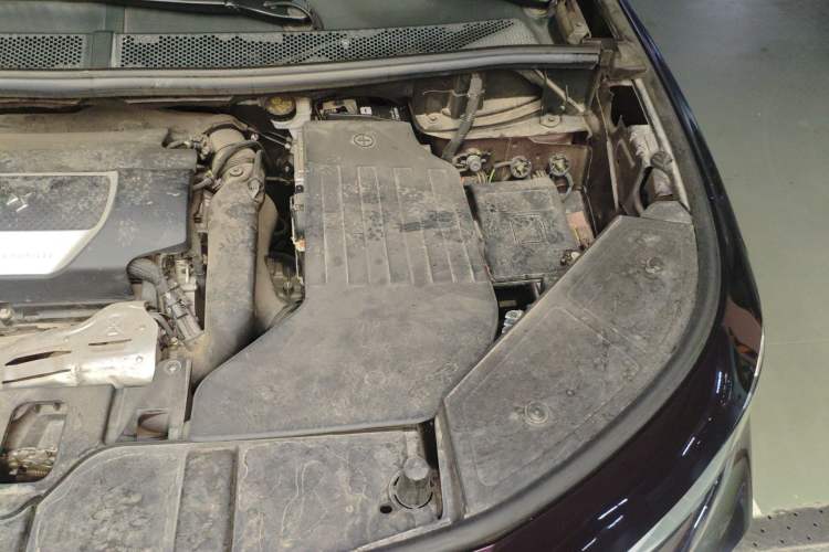 Used DS 7 2020 35THP Montmartre Edition Engine Bay Left
