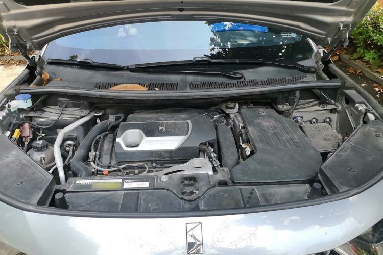 Used DS 7 2020 35THP Montmartre Edition Engine Bay