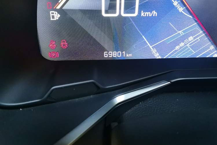 Used DS 7 2020 35THP Montmartre Edition Odometer Close Up