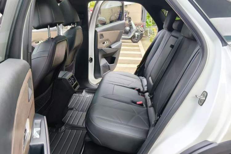 Used DS 7 2020 35THP Montmartre Edition Interior 4