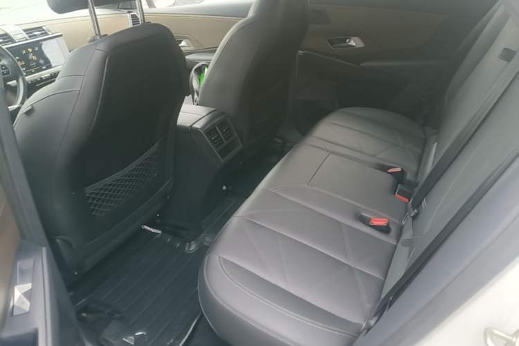 Used DS 7 2020 35THP Montmartre Edition Left Rear Seat