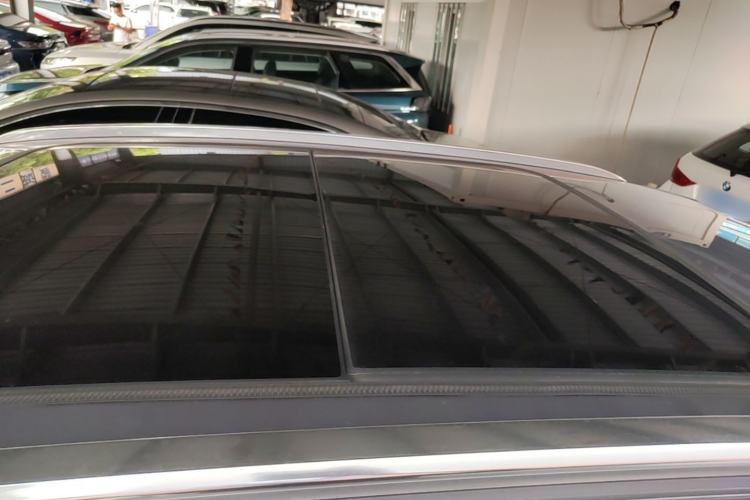 Used DS 7 2022 35THP Montmartre 10th Anniversary Limited Edition Roof
