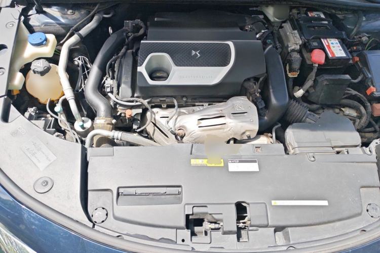 Used DS 9 2021 45THP Opera House Edition Engine Bay