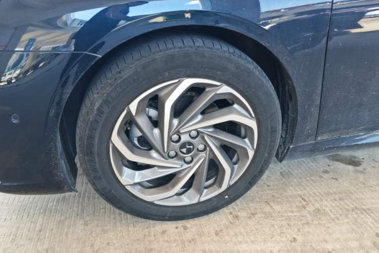 Used DS 9 2022 45THP Opera House Light Enjoyment Edition Left Front Wheel Hub
