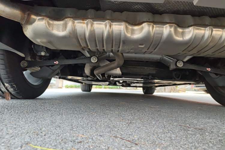 Used DS 9 2022 45THP Rivoli Tech Edition Chassis Rear