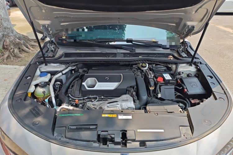 Used DS 9 2022 45THP Rivoli Tech Edition Engine Bay