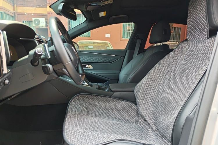 Used DS 9 2022 45THP Rivoli Tech Edition Left Front Seat