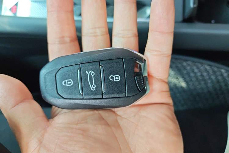 Used DS 9 2022 45THP Rivoli Tech Edition Vehicle Key