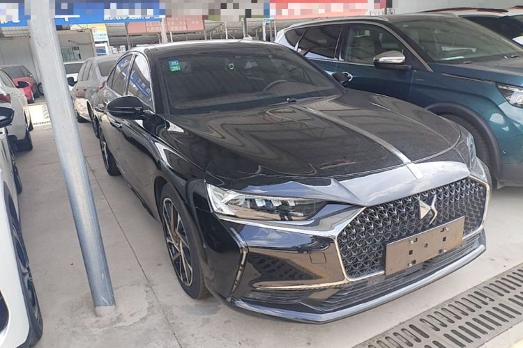 Used DS 9 New Energy 2021 1.6T E-TENSE Opera Plug-in Hybrid Edition Front Right 45 Deg