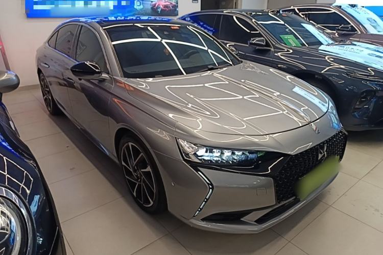 Used DS 9 New Energy 2021 1.6T E-TENSE Rivoli Plug-in Hybrid Edition Front Right 45 Deg