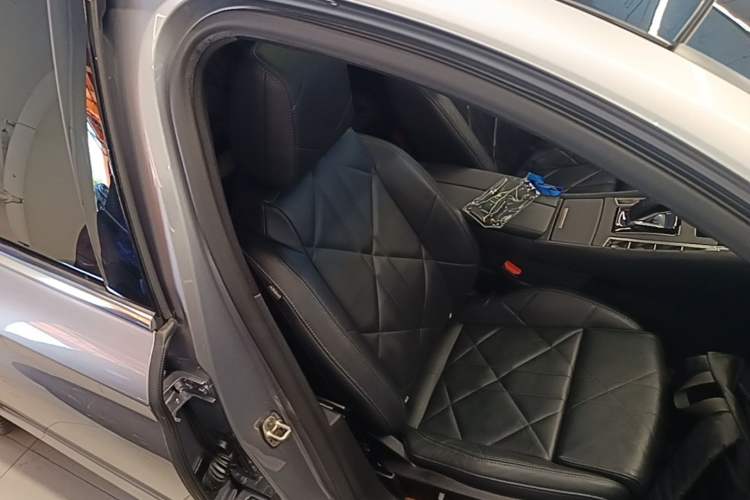 Used DS 9 New Energy 2021 1.6T E-TENSE Rivoli Plug-in Hybrid Edition Right Front Seat