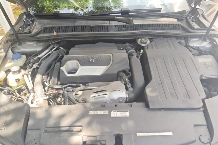 Used DS 9 New Energy 2021 1.6T E-TENSE Opera Plug-in Hybrid Edition Engine Bay