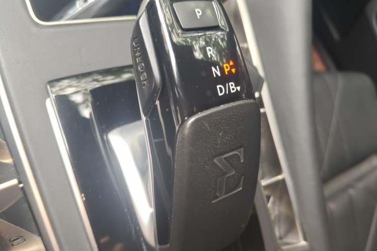 Used DS 9 New Energy 2021 1.6T E-TENSE Opera Plug-in Hybrid Edition Gear Lever