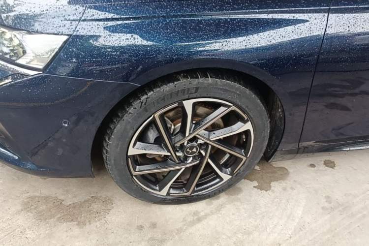 Used DS 9 New Energy 2022 1.6T E-TENSE Opera House Plug-in Hybrid Edition Left Front Wheel Hub