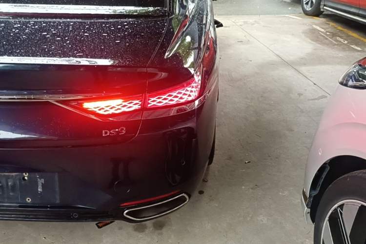 Used DS 9 New Energy 2022 1.6T E-TENSE Opera House Plug-in Hybrid Edition Right Rear Taillight