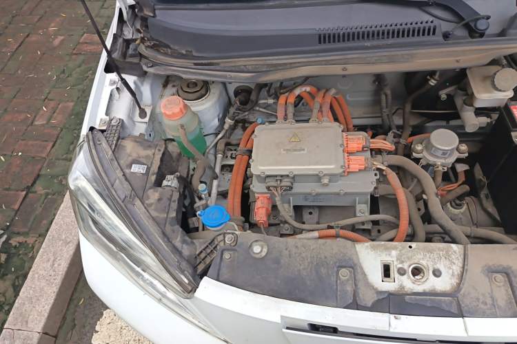 Used Electric House YOUNG Light XiaoXin 2021 S400 4-seater Engine Bay Right