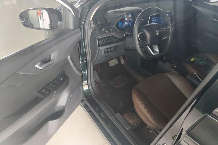 Used Electric House YOUNG Light XiaoXin 2021 S400 4-seater Driver Seat