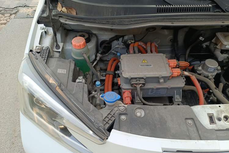 Used Electric House YOUNG Light XiaoXin 2021 S400 4-seater Engine Bay Right