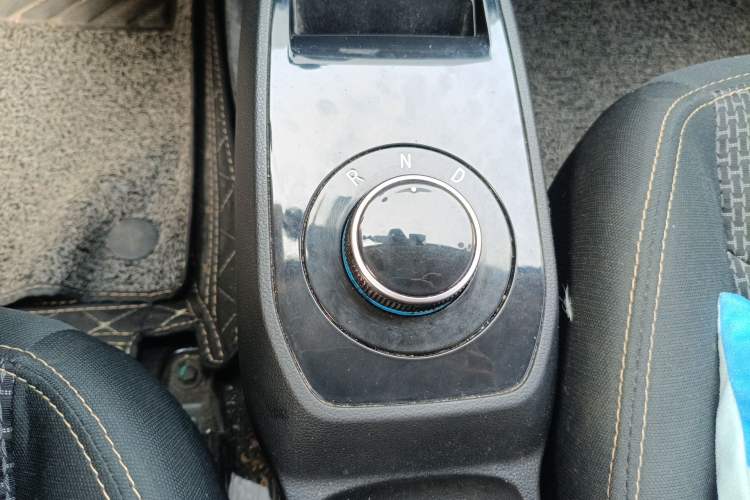Used Electric House YOUNG Light XiaoXin 2021 S400 4-seater Gear Lever